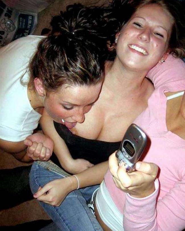Пьяные лесбиянки на вечеринке 4 фото