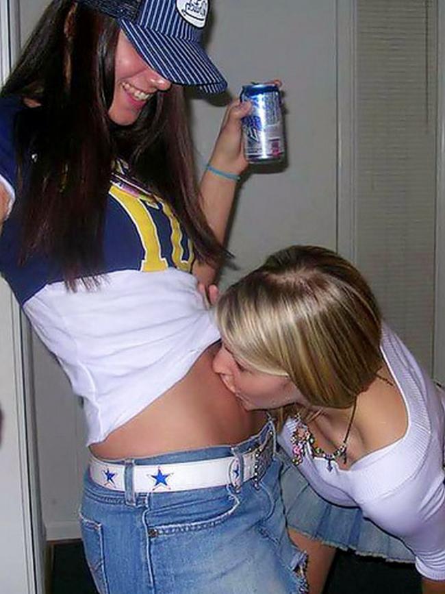 Пьяные Лесбиянки На Вечеринке Порно Фото И Секс Фотографии