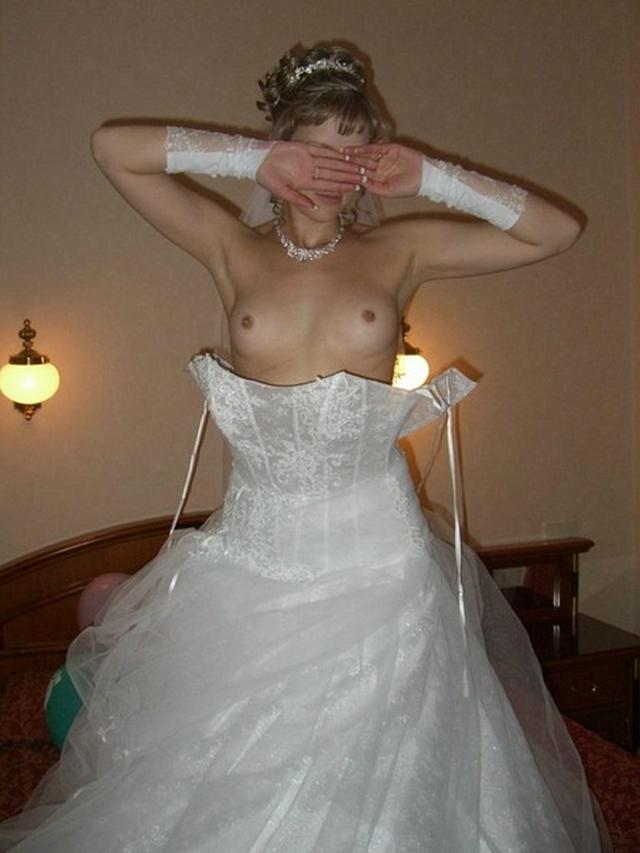 Невесты наконец-то могут снять свадебные платья 28 фото