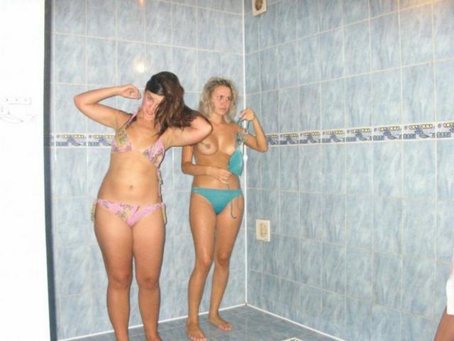 Вечеринка голых девиц в сауне 9 фото